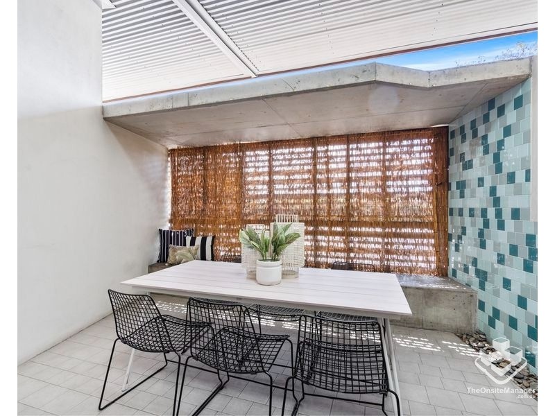 8/8 Skyring Terrace, Teneriffe QLD 4005