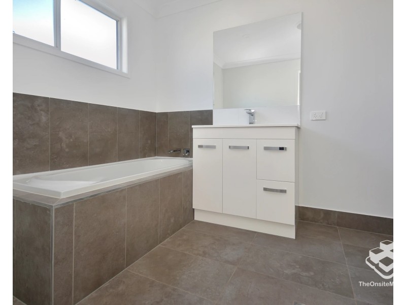 ID:21179074/43 Amy, Morayfield QLD 4506