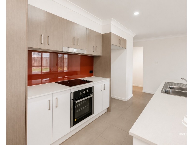 40 Lemongrass Circuit, Griffin QLD 4503