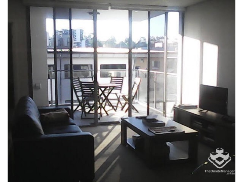 ID:21179164/33 Lakefront Cres, Varsity Lakes QLD 4227