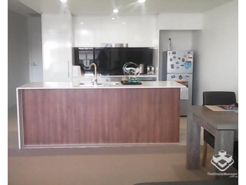 ID:21179164/33 Lakefront Cres, Varsity Lakes QLD 4227