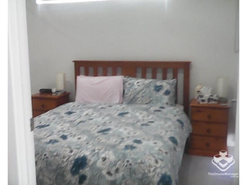 ID:21179164/33 Lakefront Cres, Varsity Lakes QLD 4227