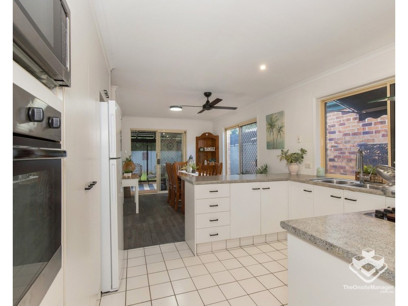 107 River Oak Drive, Helensvale QLD 4212
