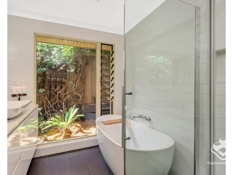 24 Osborne Court, Kearneys Spring QLD 4350