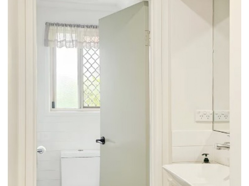 24 Osborne Court, Kearneys Spring QLD 4350