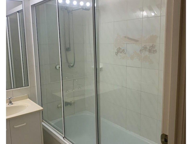 ID:21179244/ 215 Cottesloe Drive, Mermaid Waters QLD 4218