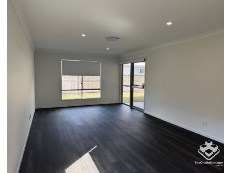 8 Ocean Edge Road, Burrum Heads QLD 4659
