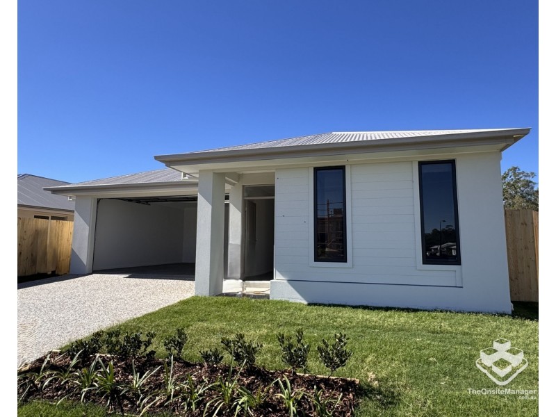 211 Shalloak Street, Park Ridge QLD 4125