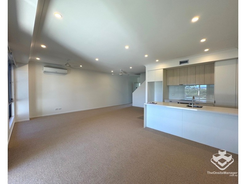 24/3400 Panorama Drive, Carrara QLD 4211
