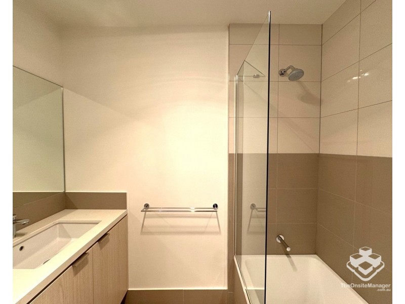 24/3400 Panorama Drive, Carrara QLD 4211