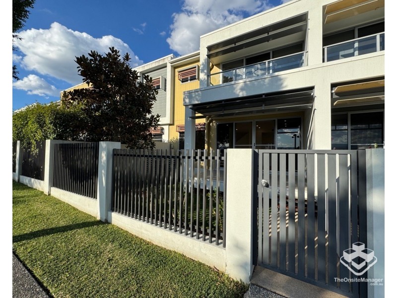 24/3400 Panorama Drive, Carrara QLD 4211
