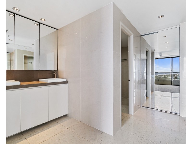 ID:21179954/14 MacArthur Parade, Main Beach QLD 4217
