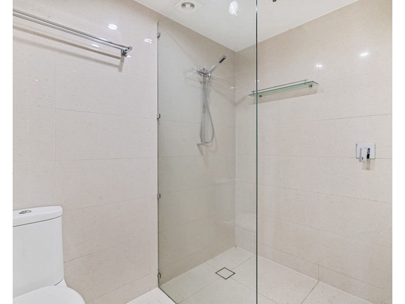 ID:21179954/14 MacArthur Parade, Main Beach QLD 4217