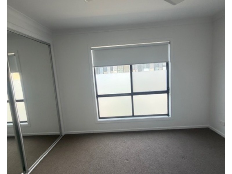 ID:21180009/61 Railway Parade, Nudgee QLD 4014