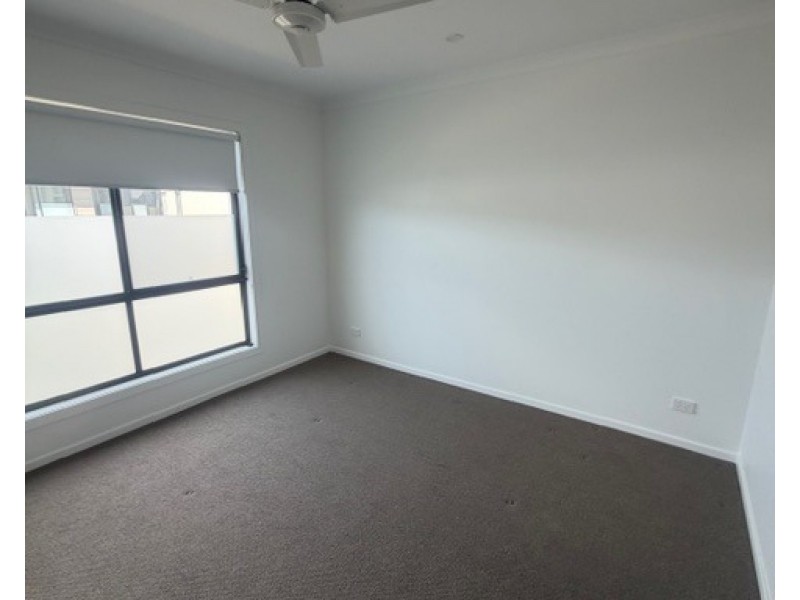 ID:21180009/61 Railway Parade, Nudgee QLD 4014