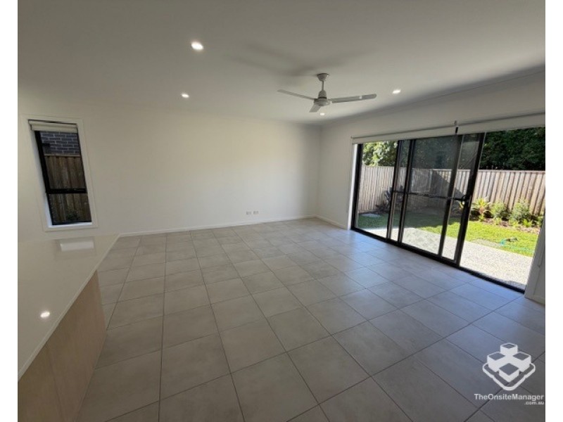 ID:21180009/61 Railway Parade, Nudgee QLD 4014