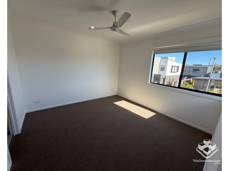 ID:21180009/61 Railway Parade, Nudgee QLD 4014