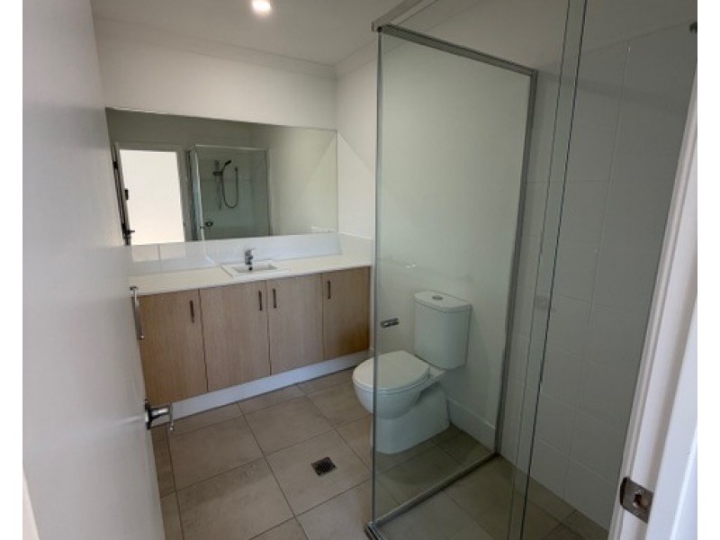 ID:21180009/61 Railway Parade, Nudgee QLD 4014