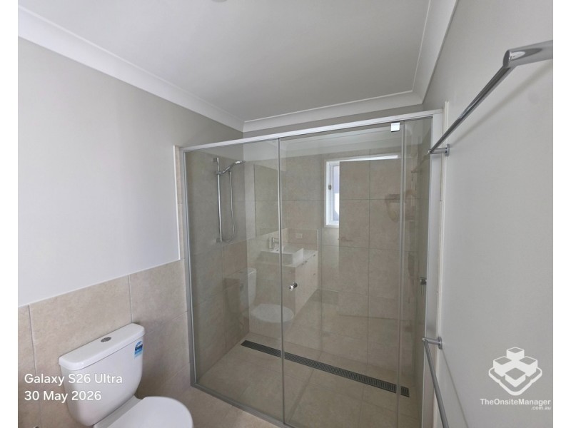 10 Peace Circuit, White Rock QLD 4306