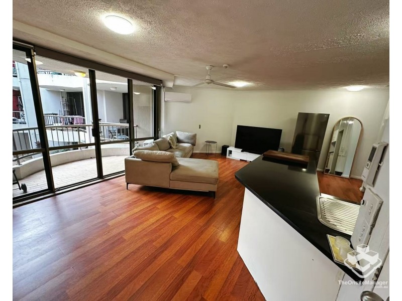 37/38 Enderley Avenue, Surfers Paradise QLD 4217
