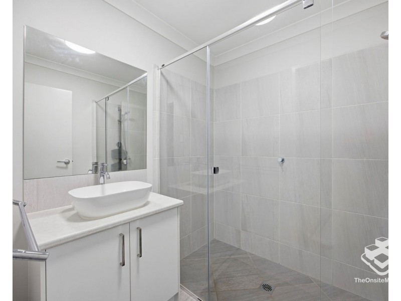 1/674 Foxwell Road, Coomera QLD 4209