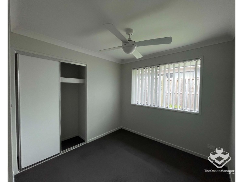 2/674 Foxwell Road, Coomera QLD 4209
