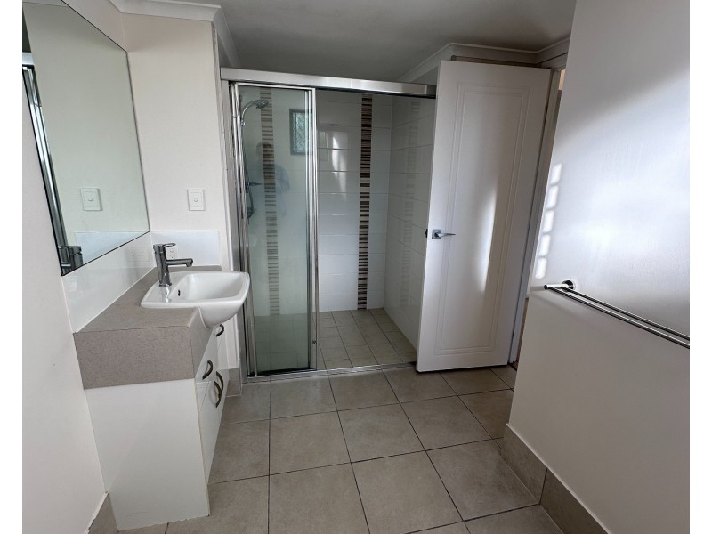 ID:21180224/6-24 Henry St, West End QLD 4810