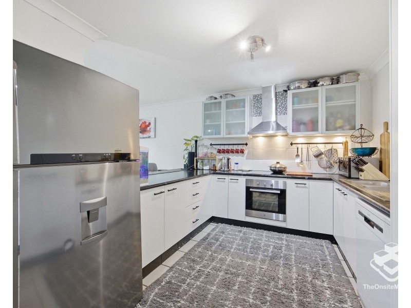 2070/6 Crestridge Crescent, Oxenford QLD 4210