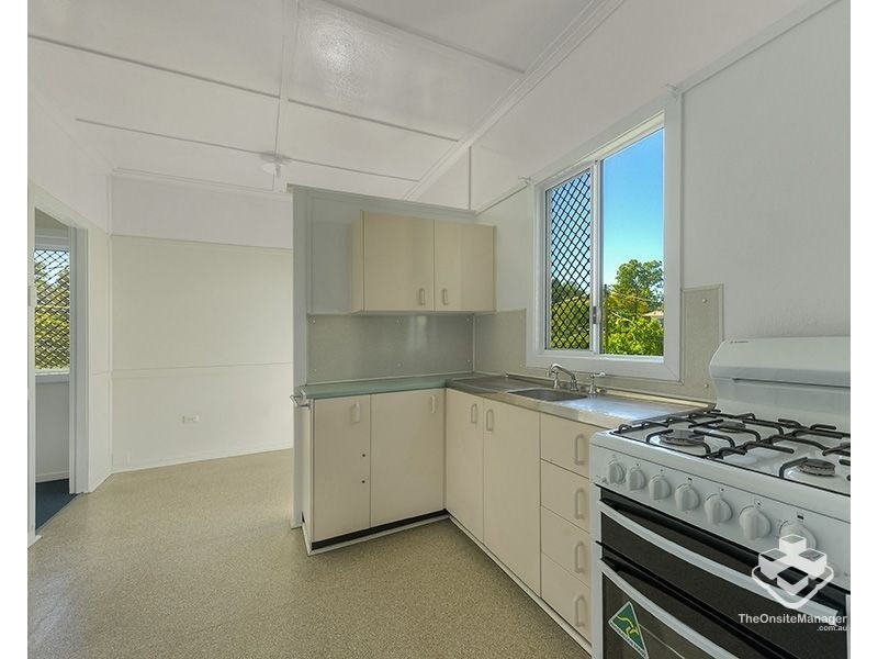 22 Todd Street, Taringa QLD 4068
