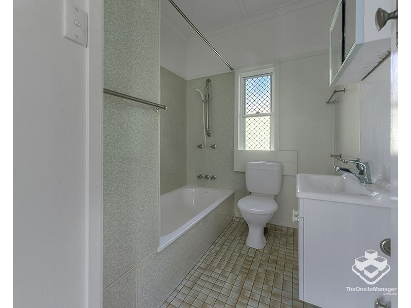 22 Todd Street, Taringa QLD 4068
