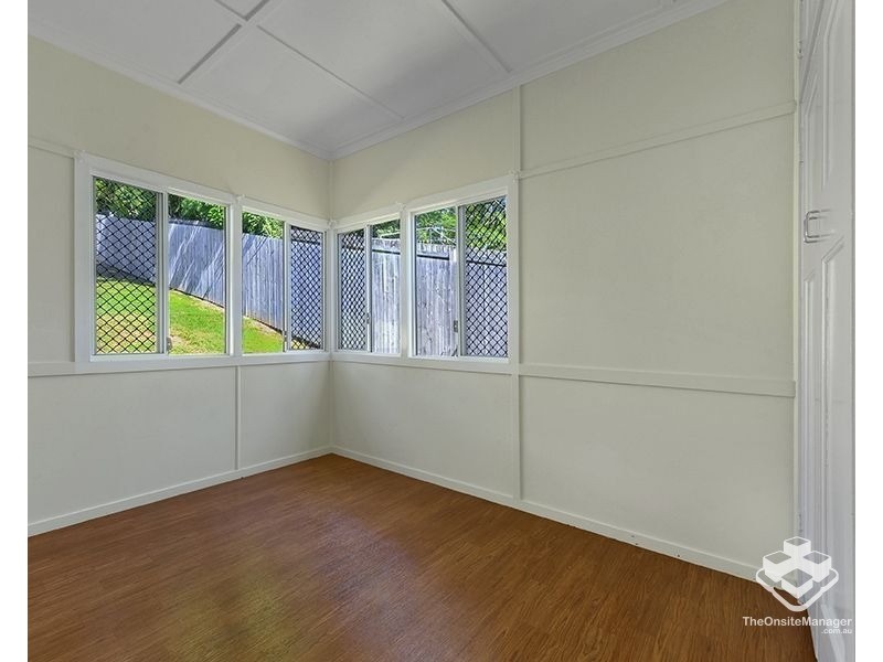 22 Todd Street, Taringa QLD 4068