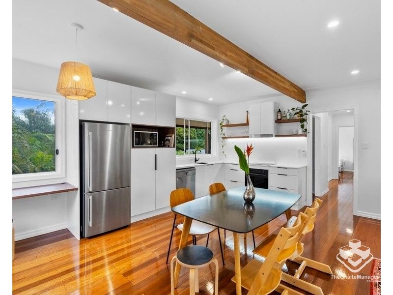 55 Regent Street, Wynnum West QLD 4178