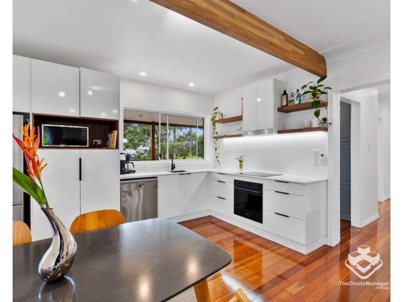 55 Regent Street, Wynnum West QLD 4178