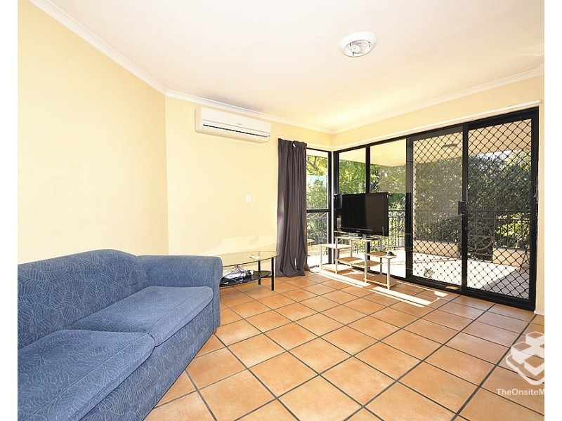 8/260 Sir Fred Schonell Drive, St Lucia QLD 4067