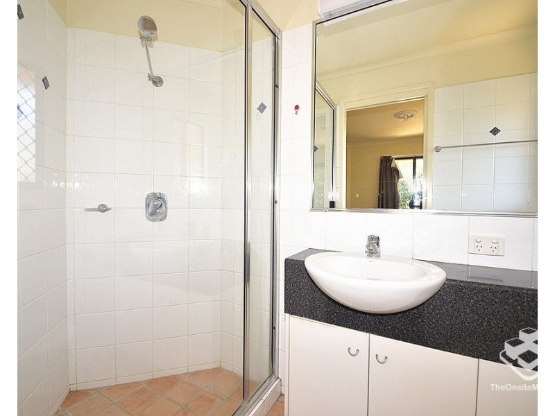 8/260 Sir Fred Schonell Drive, St Lucia QLD 4067
