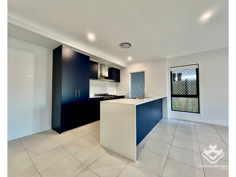 77 Loupos Street, Pallara QLD 4110