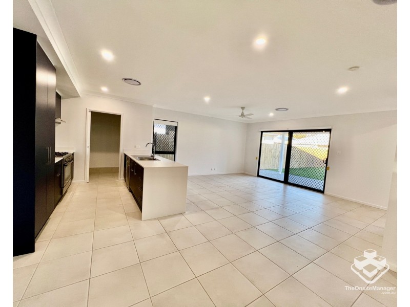 77 Loupos Street, Pallara QLD 4110