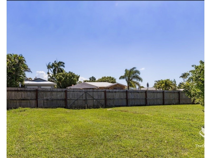2 Matterson Avenue, Eimeo QLD 4740