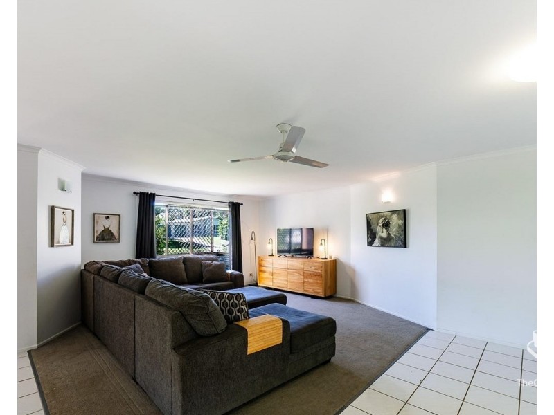 2 Matterson Avenue, Eimeo QLD 4740