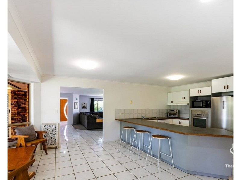 2 Matterson Avenue, Eimeo QLD 4740