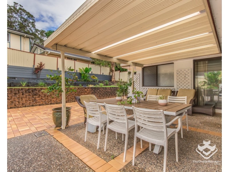 4 Nowra Court, Helensvale QLD 4212