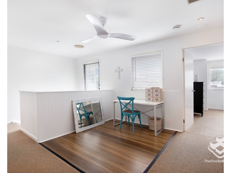 16 Walter Street, Labrador QLD 4215