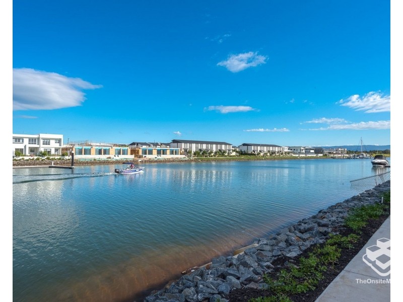 34/1 Ancora Crescent, Hope Island QLD 4212