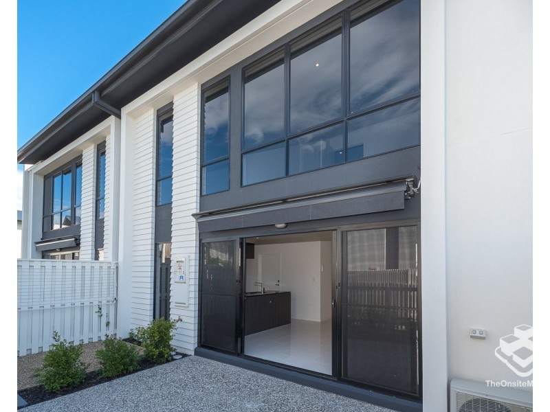 34/1 Ancora Crescent, Hope Island QLD 4212