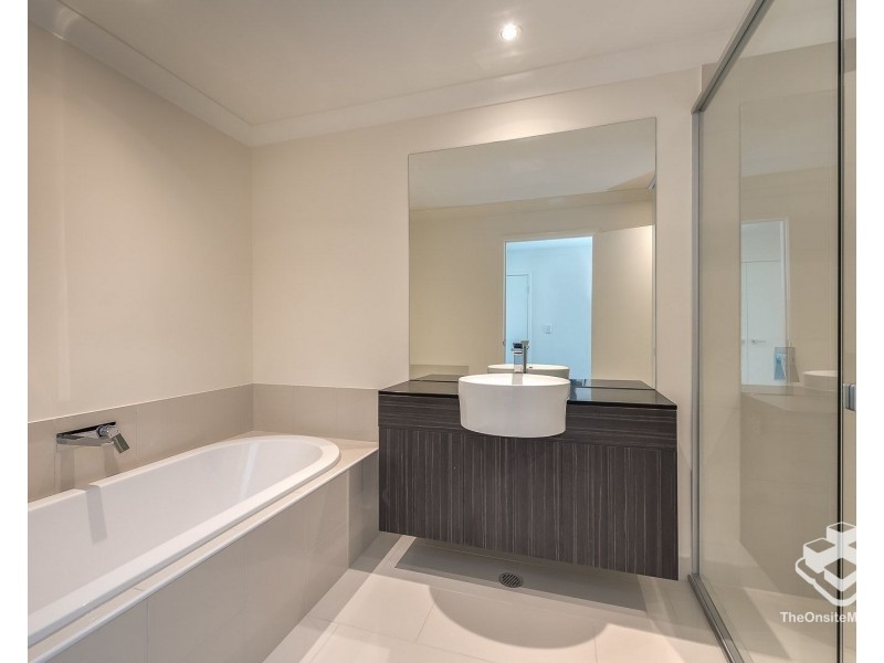34/1 Ancora Crescent, Hope Island QLD 4212