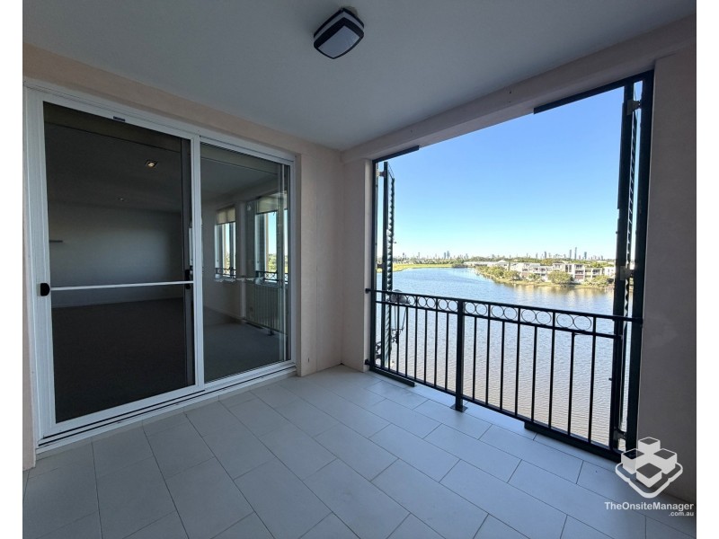 53/3030 The Boulevard, Carrara QLD 4211