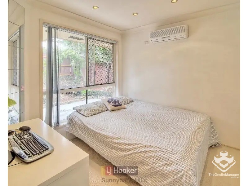 10 Housman Place, Calamvale QLD 4116