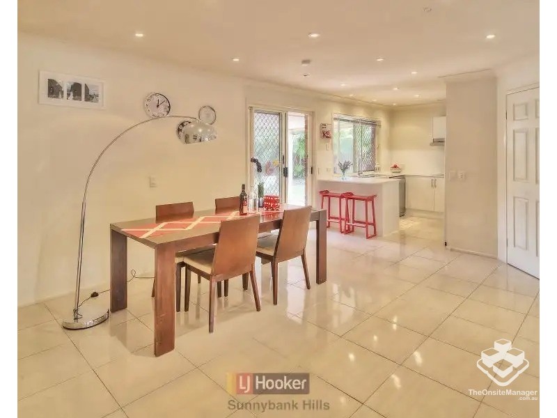 10 Housman Place, Calamvale QLD 4116