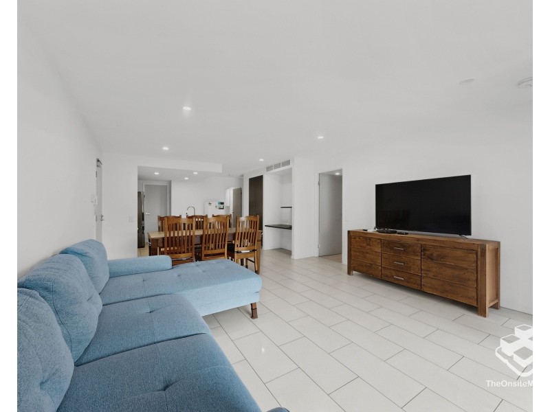 202/125 Station Road, Indooroopilly QLD 4068