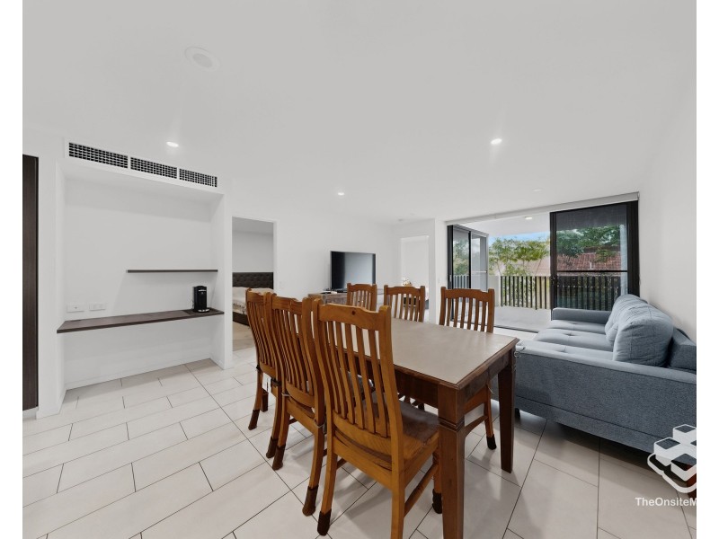 202/125 Station Road, Indooroopilly QLD 4068